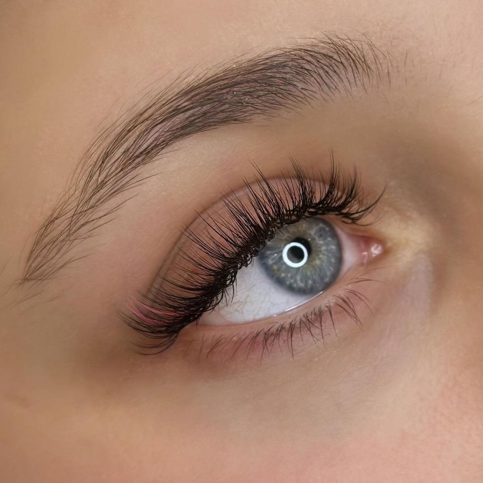 Wimpernverlängerung Wimpernlifting Brow PMU Gesichtreinigung in Bochum