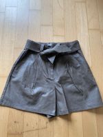 Promod Lederimitat Shorts taupe/graubraun 36/S Düsseldorf - Heerdt Vorschau