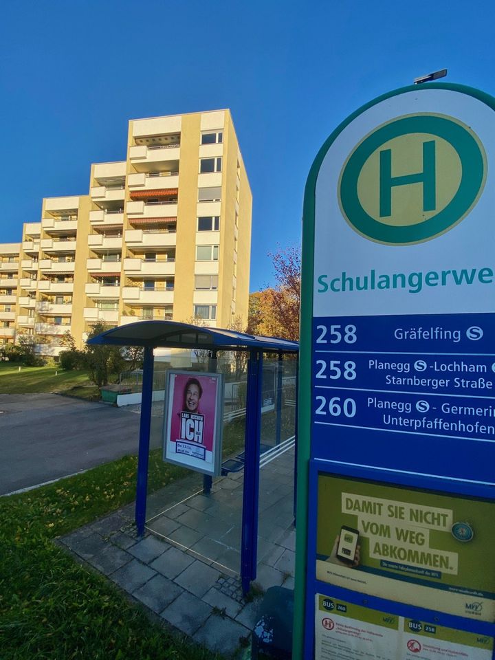 solide Kapitalanlage: gut geschnittene, vermietete 3-Zimmer Wohnung mit Balkon in Planegg