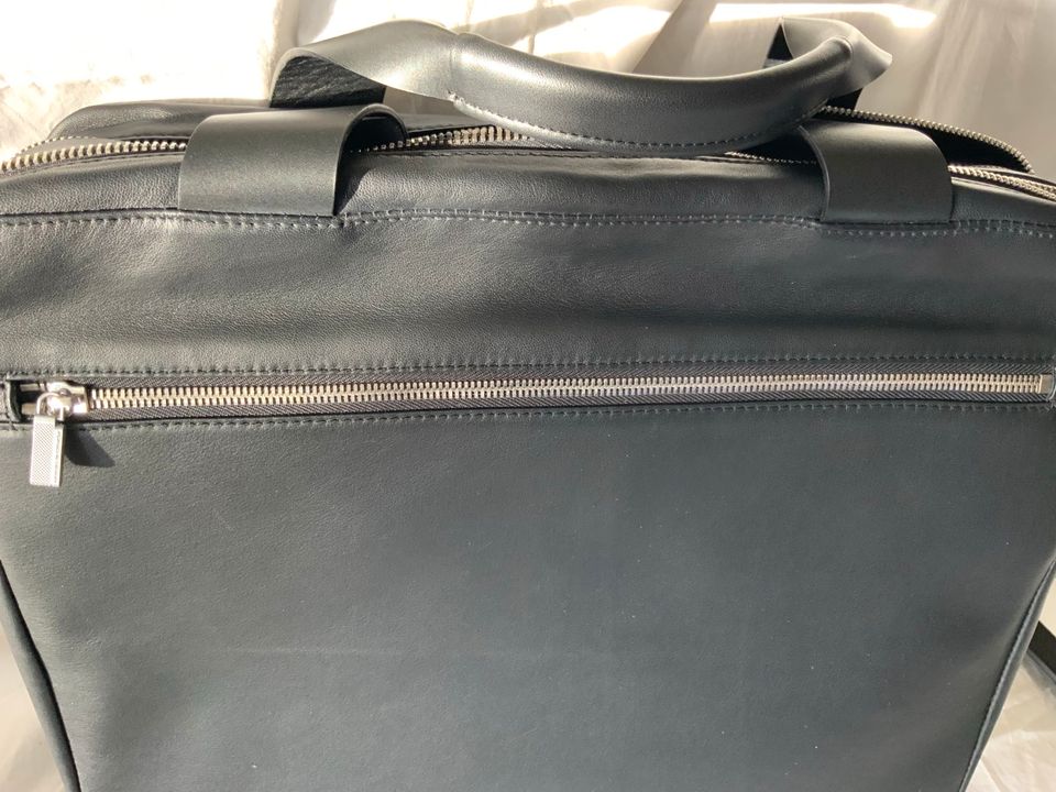 Porsche Design  Shyrt Leather  Briefbag Messenger Laptop Tasche in Duisburg