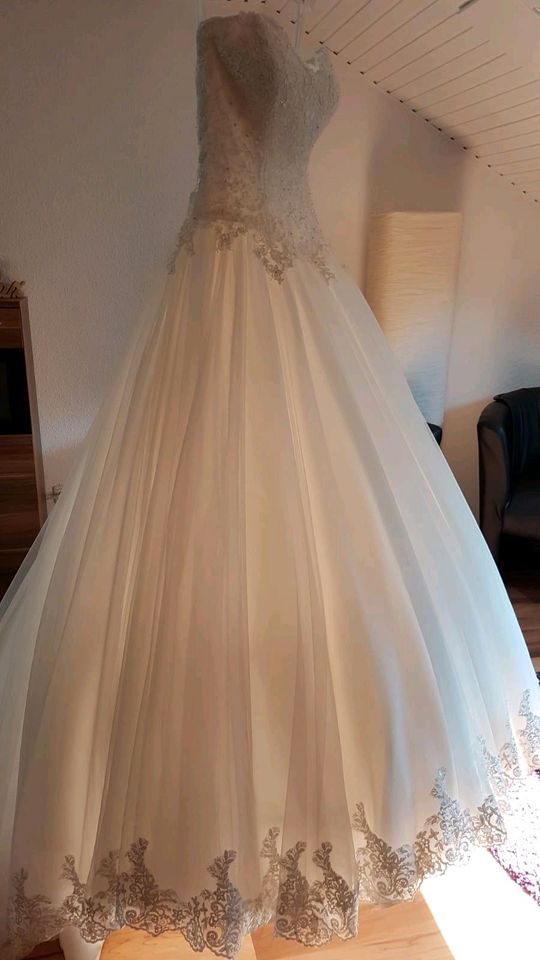 Brautkleid Spitze Ivory weiß Gr. M-L 38/40 in Nachrodt-Wiblingwerde