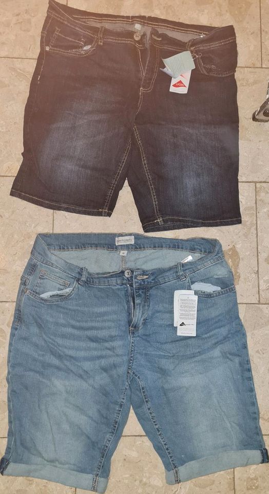 NEU Damen Shorts 48 Kurze Hosen Jeans Blau in Neutraubling