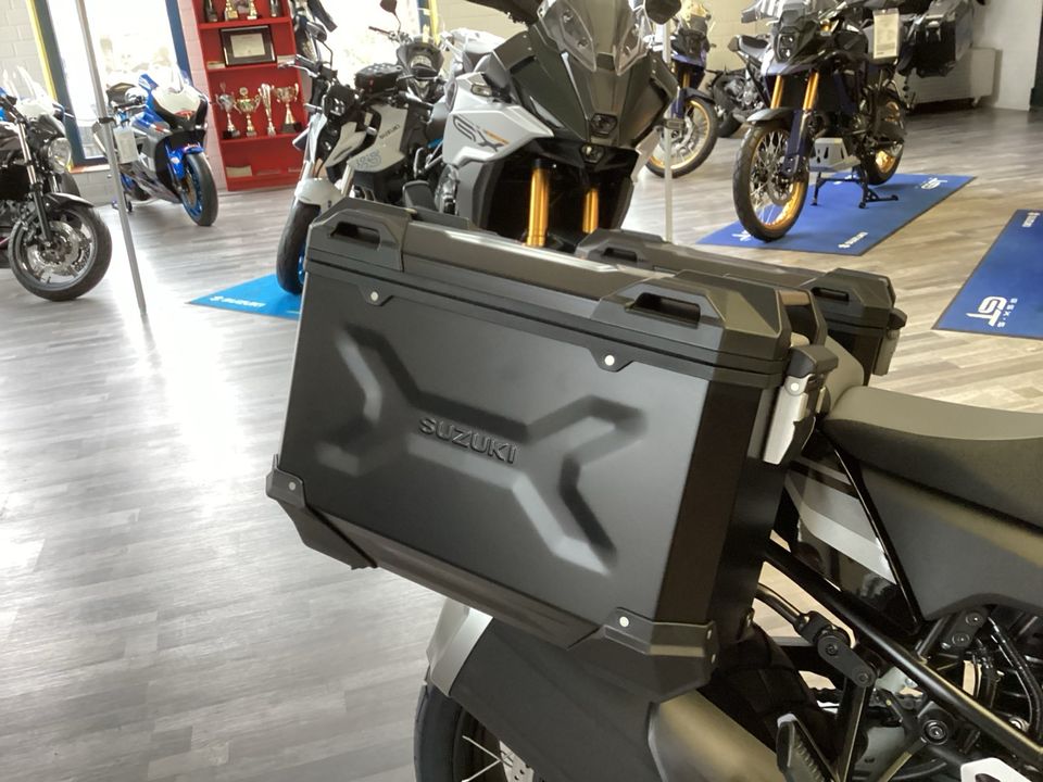 Suzuki V-Strom 1050DE Black Edition in Nordhorn