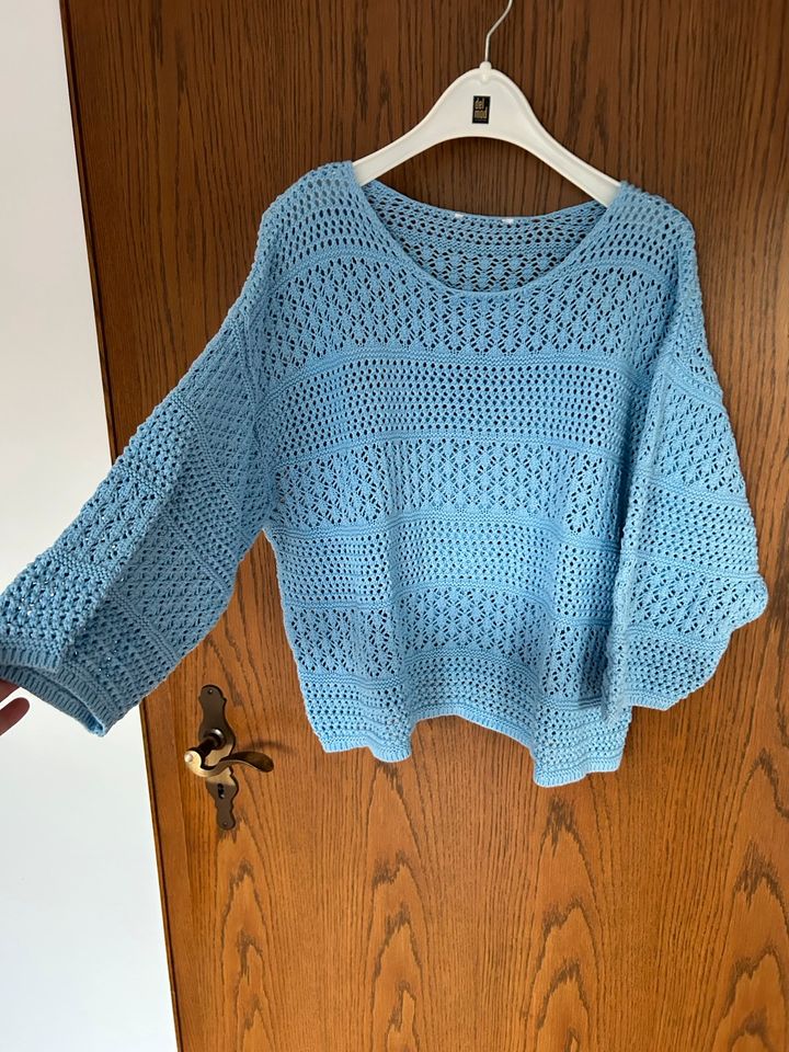 Damen Strick Strickpullover oversize blau Größe M /L in Bestwig