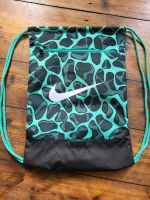 Nike Gym Sport Beutel Rucksack  grün schwarz neu! Friedrichshain-Kreuzberg - Kreuzberg Vorschau