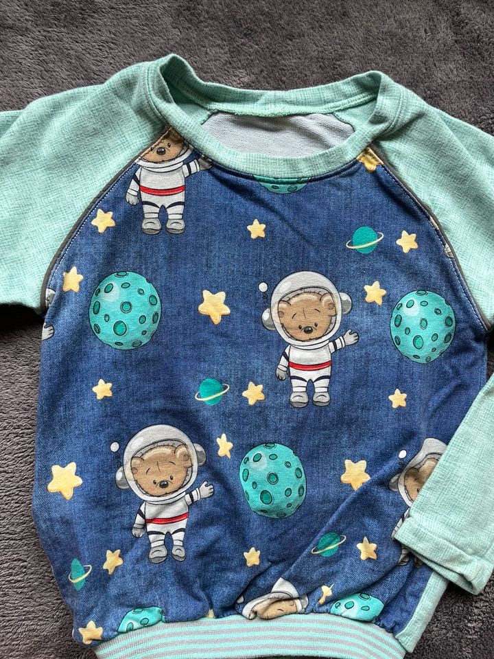 Pullover „kleiner Schlaufuchs“ und „Astronaut“ 86-92 DIY in Melle