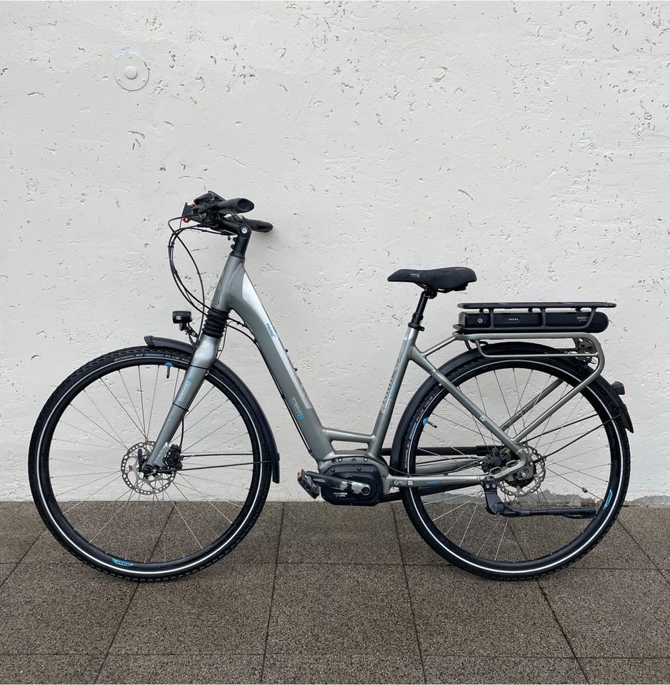 GIANT E-Bike, Damenrad, City E-Bike in Detmold
