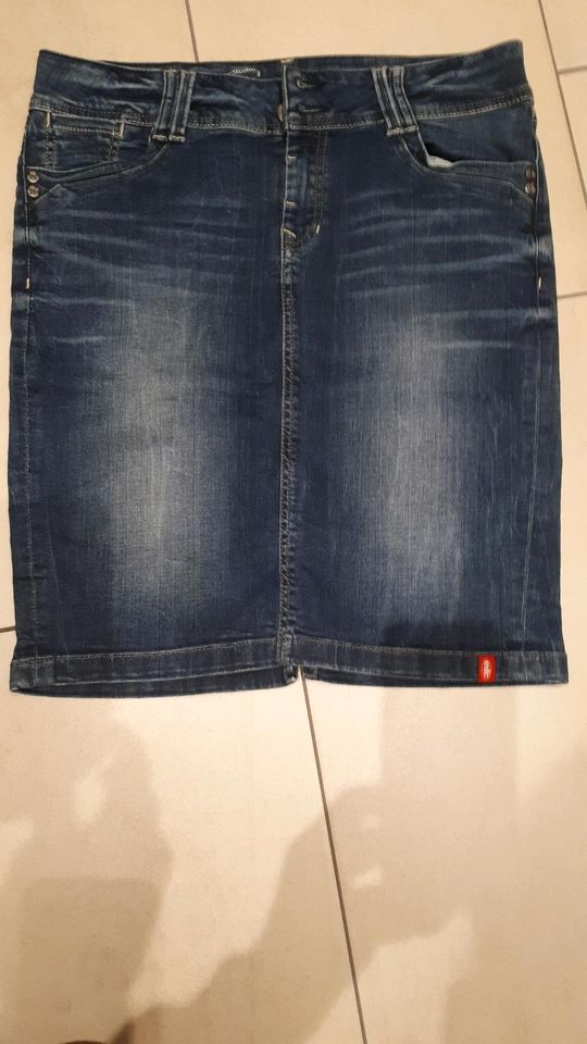 Jeansrock ESPRIT Gr. 38 blau in Stade