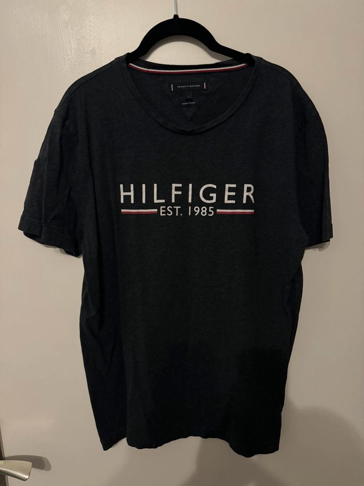 Tommy Hilfiger T-Shirt grau ORIGINAL in Herne