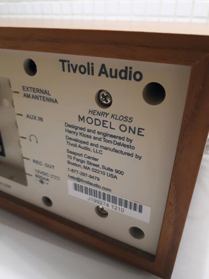 Radio TIVOLI AUDIO, MODEL ONE Henry Kloss in Freiburg im Breisgau