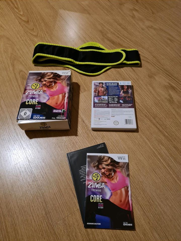 Nintendo x Wii Zumba Fitness Core + Gürtel in OVP in Düsseldorf