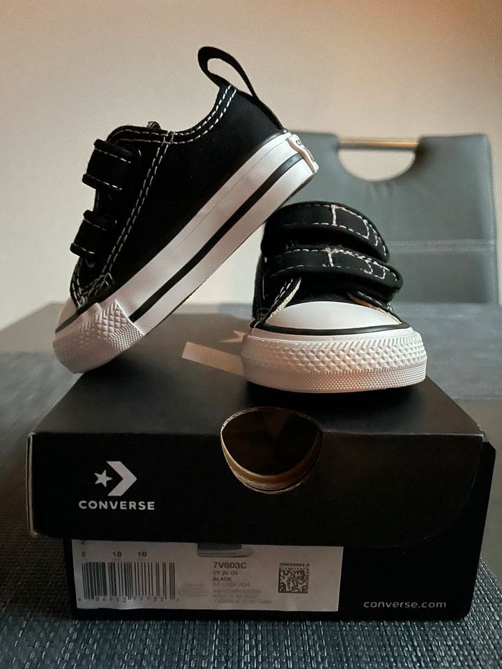 Neuer, ungetragener Converse Chuck Größe 18 in Lahnau