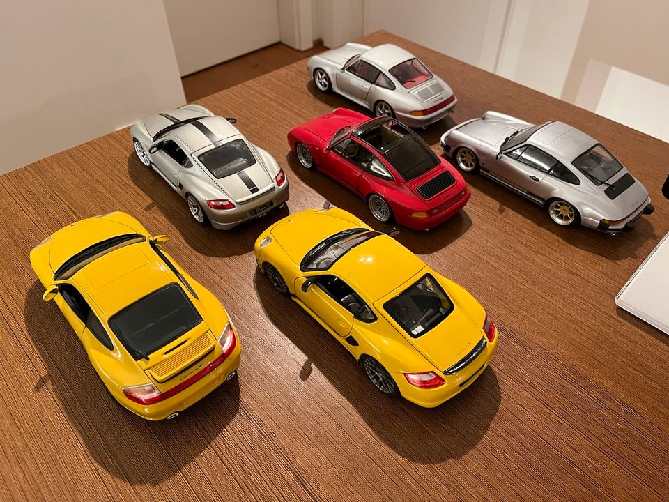 Diverse 1:18 Porsche 911 und Cayman Modelle in Passau