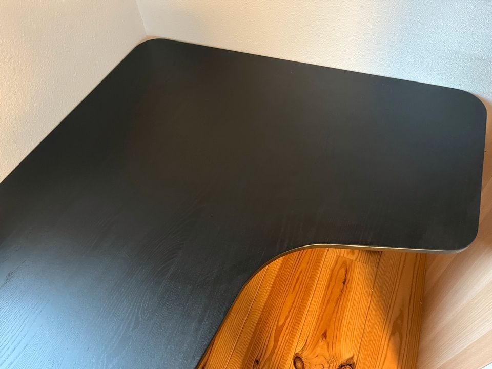 Ikea Bekant  eckschreibtisch schwarz elektrisch in Waldfeucht