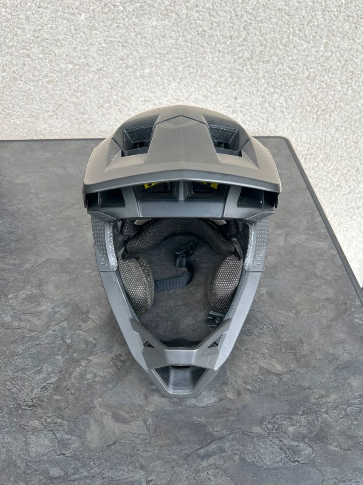 Fox Proframe Helm Größe S- Neuwertig in Melsbach