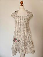 Blutsgeschwister Kleid Muster Blumen Stickerei Vintage Retro Baden-Württemberg - Ettlingen Vorschau