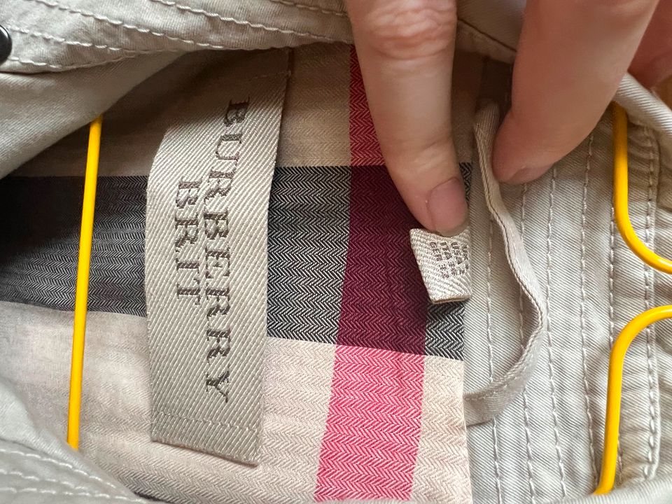 Kurzer Burberry Brit Trenchcoat Jacke in klassischen Beige Neu in Mannheim