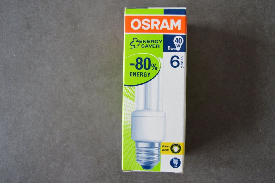 OSRAM 8W (40W) E27 Energiesparlampe Röhre 400lm warmweiß 2700k in Schöppenstedt