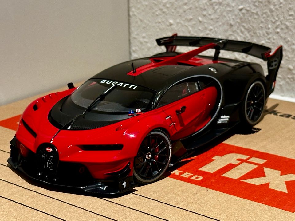 1/18 AUTOart Bugatti Vision Gran Turismo Rot/Schwarz OVP in  Schleswig-Holstein - Flensburg | eBay Kleinanzeigen ist jetzt Kleinanzeigen