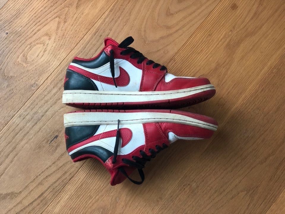 Nike Air Jordan 1 Low Red in Ingolstadt