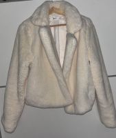 Weiße weiche Kuscheljacke Teddyjacke Sachsen-Anhalt - Dessau-Roßlau Vorschau