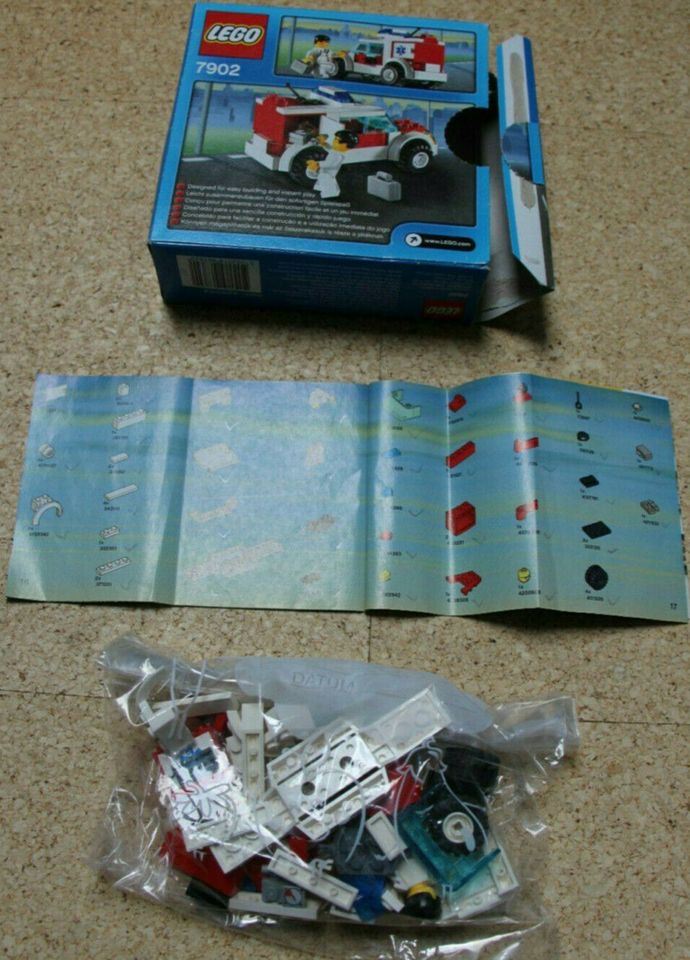 Lego City Ambulance Set 7890 + 7902 + 7903 + 60116 in Rheinstetten