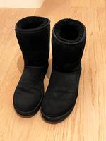 UGG - schwarz 40 Hessen - Königstein im Taunus Vorschau