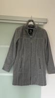 Sweatjacke FIRST B® tailliert Größe 40 Futter seidig 35 € Berlin - Biesdorf Vorschau