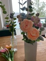 Dekoration Blumen und Vase Stuttgart - Feuerbach Vorschau