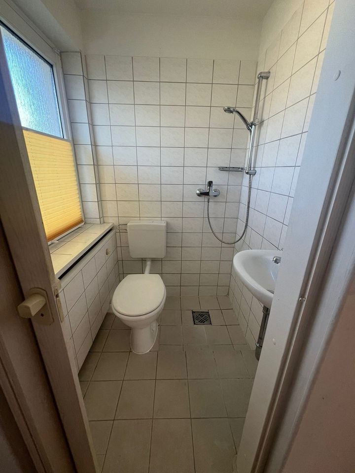 Ideal für Singles! frisch sanierte 2-Raum-Wohnung mit Duschbad und Stellplatz mgl. in Kritzmow