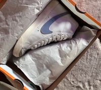 Nike Blazer Mid Vintage White Light Thistle US 8, EU 39 Sachsen - Langenhessen Vorschau