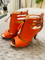 High Heels Hessen - Wiesbaden Vorschau