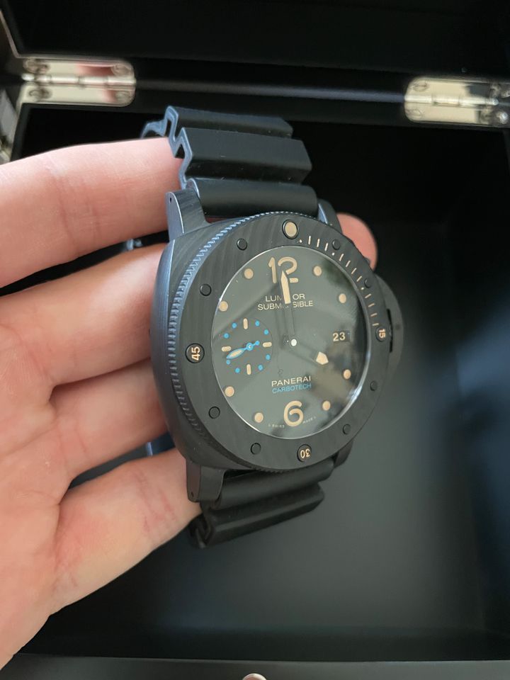 Panerai Luminor Submersible Carbotech Keramik PAM 00616 Herrenuhr in München