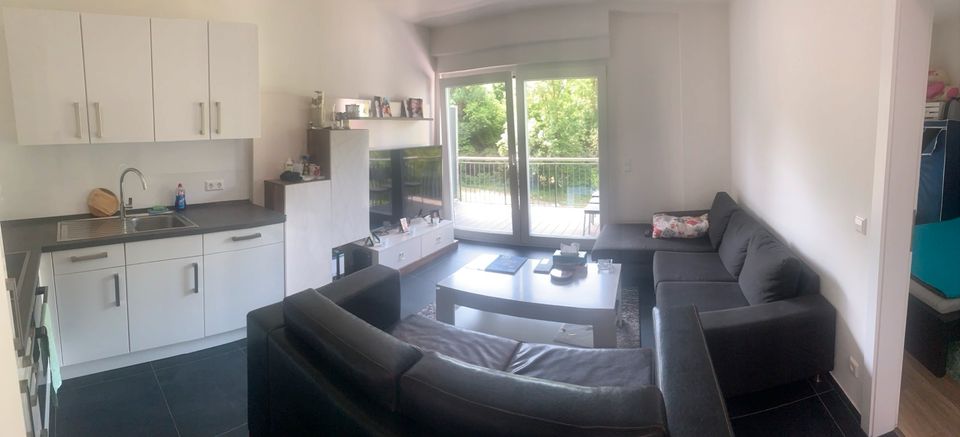 Stilvolle, neuwertige 2-Zimmer-Wohnung mit Balkon und Einbauküche in Wernau