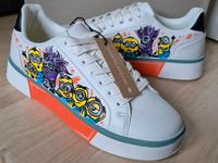 Weiße Damen-Sneaker im Minion-Design - UNIKAT Dresden - Schönfeld-Weißig Vorschau