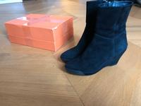 Tods Tod‘s Damen Boots Stiefeletten Nubukleder, Gr. 38,5 38 Düsseldorf - Flingern Nord Vorschau