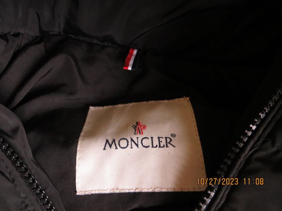 Moncler Jacke Gr. 10 in Pritzier