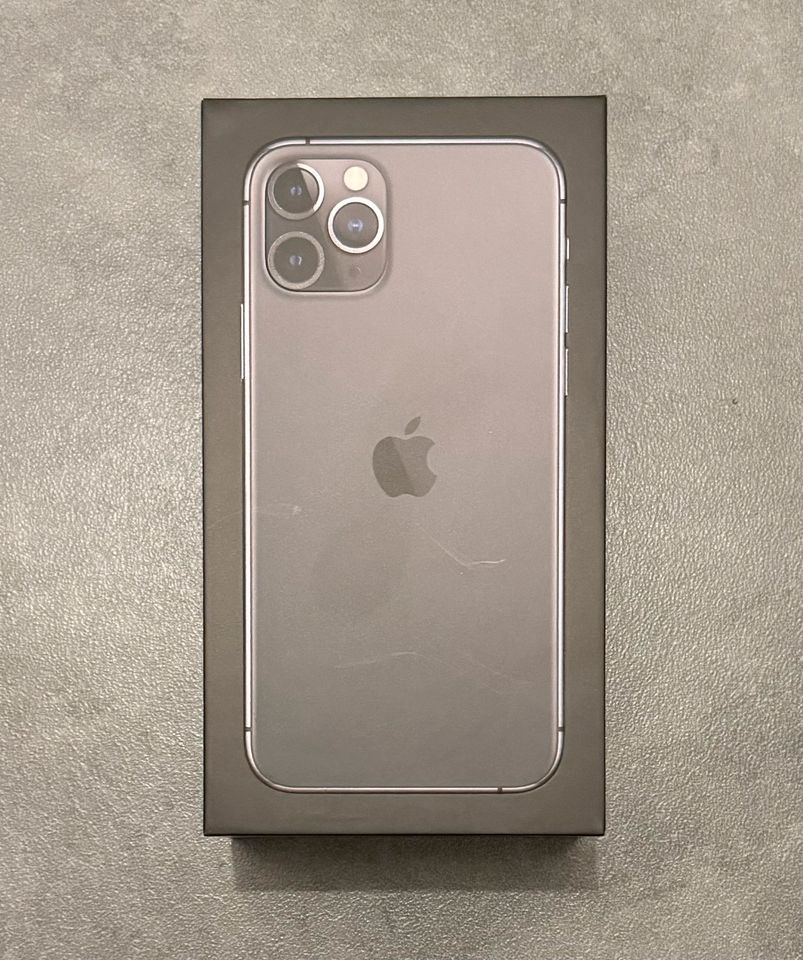 Apple iPhone 11pro 64GB spacegrau in Neu-Isenburg