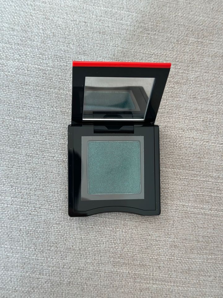 Shiseido- POP PowderGel Eye Shadow 16 Zawa-Zawa Green in Hamburg