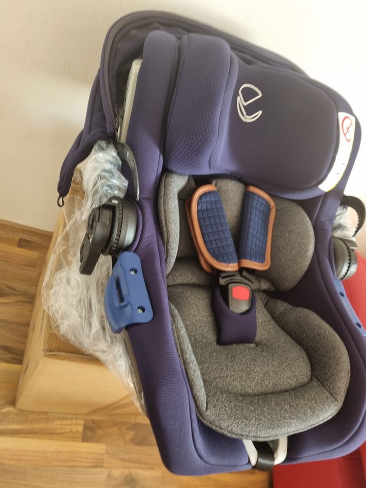 Jane KOOS i-Size Kindersitz 0-13kg Babyschale in Jülich