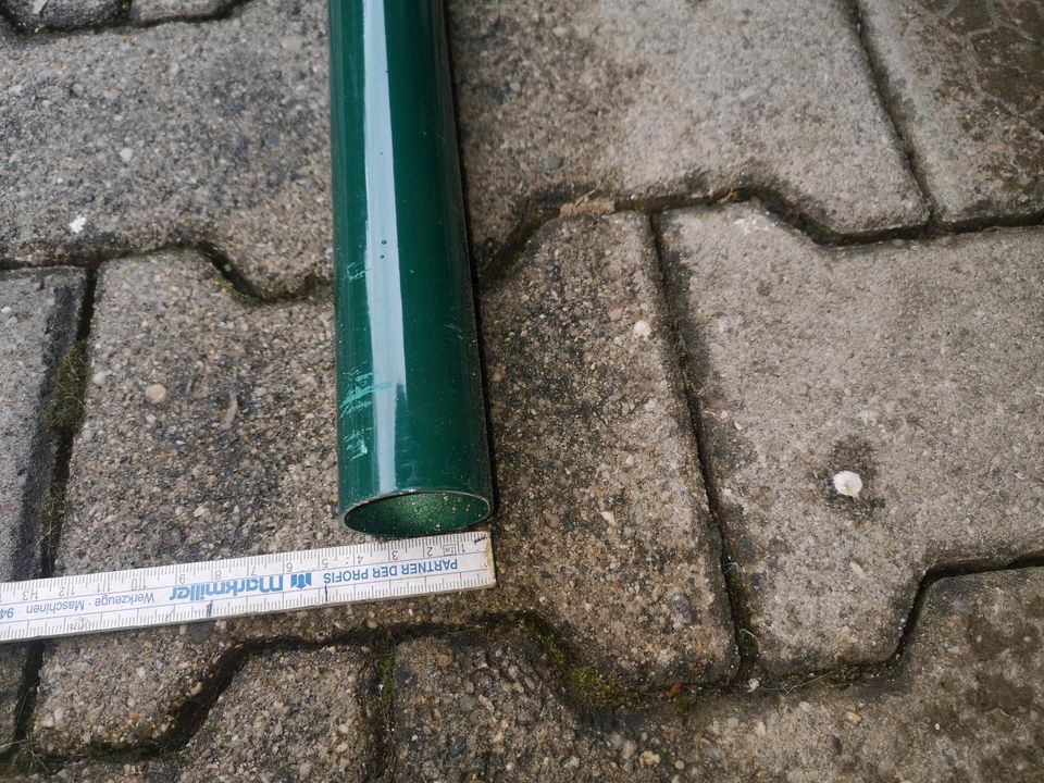 Neue Zaunpfosten 2m - 40mm Durchmesser in Ringelai