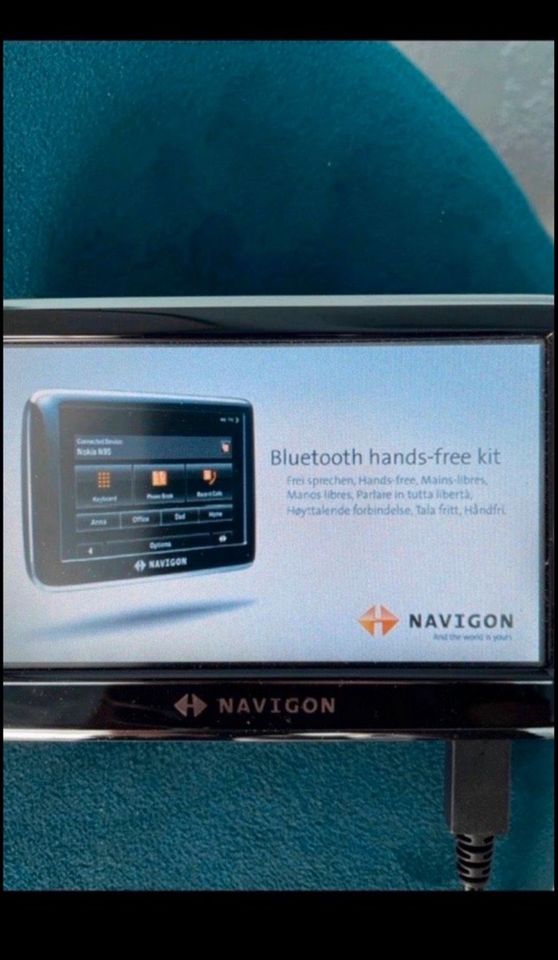 Navigation „Navigon 4350 max Bluetooth freispräch Funktion in Alsfeld