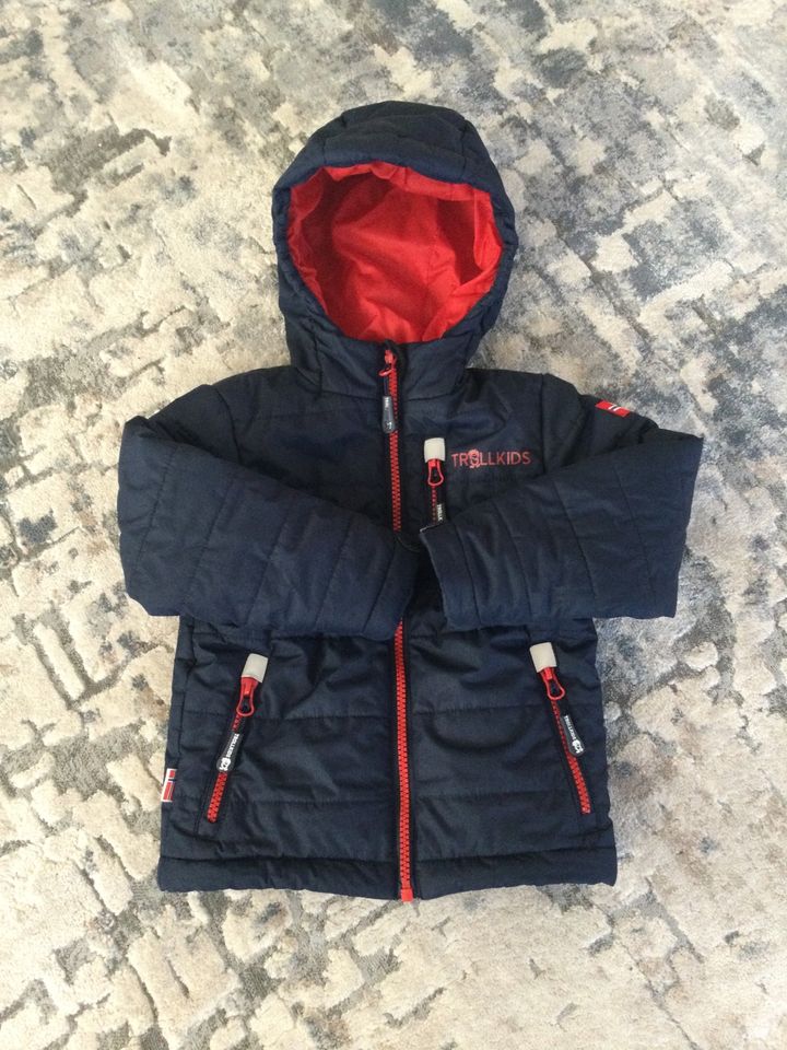 Jacke Winterjacke gefüttert Trollkids Gr. 92 in Stegaurach