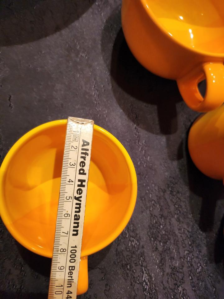 Geschirr Kombiservice Kaffee und Essgeschirr orange 53 Teile in Schönefeld