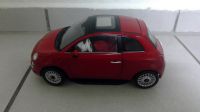 Miniatur-Auto FIAT 500, Modell 2007 in Rot (Modellauto 1:18) Hessen - Sulzbach Vorschau