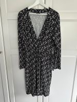 Vive Maria Kleid Wickelkleid schwarz Blumen Gr. XXL - 44 - wNEU! Kr. München - Neubiberg Vorschau