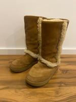 UGG Sundance waterproof 41 Boots Stiefel Lammfell wasserdicht Niedersachsen - Oyten Vorschau