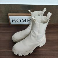 Damen Chelsea Boots in creme Gr 38 Chunck Laufsohle Bayern - Sand a. Main Vorschau