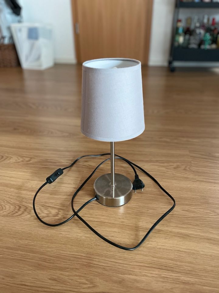 Nachttischlampe in Unterensingen