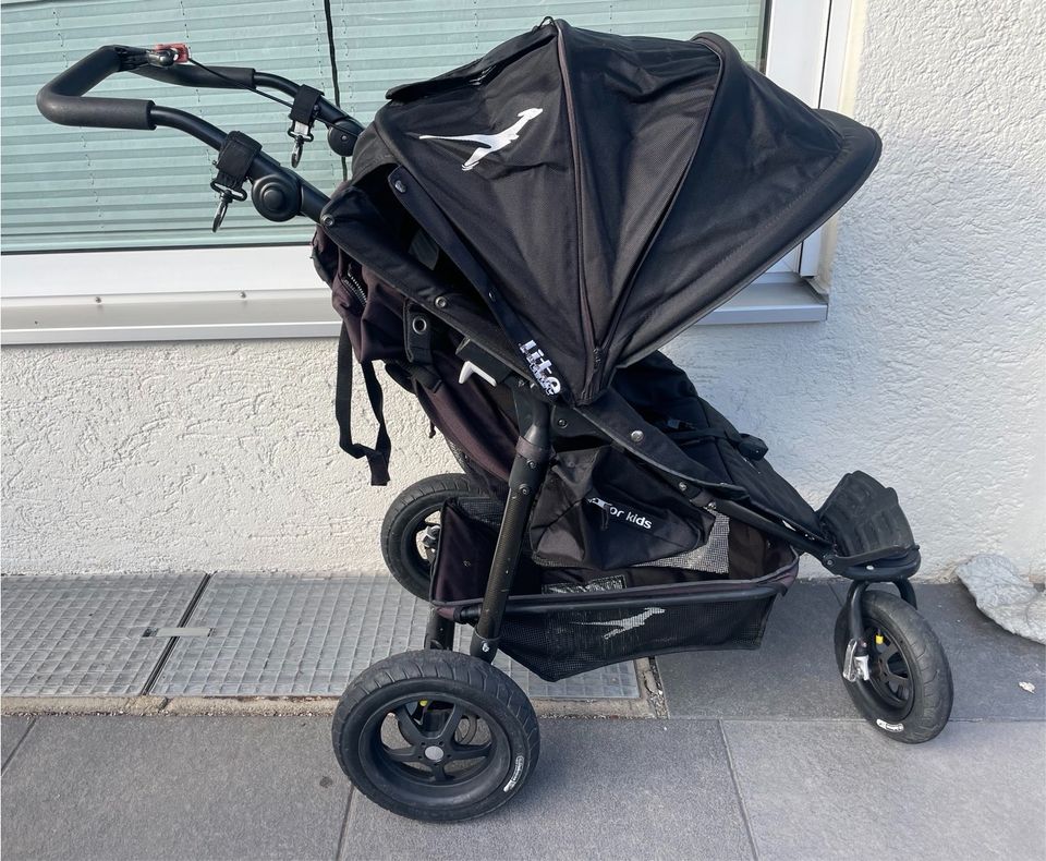 TFK Joggster Lite Twist mit der Babyschale Multi X - Schwarz in Betzigau